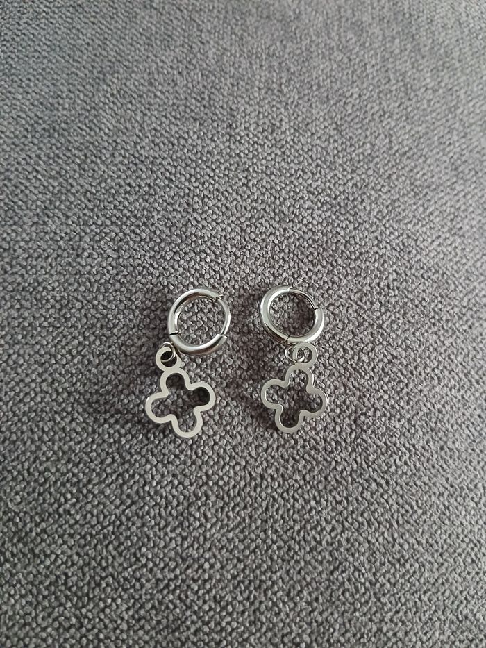 Boucles d oreilles
