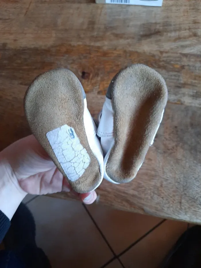 Chaussons pour bébé - photo numéro 3