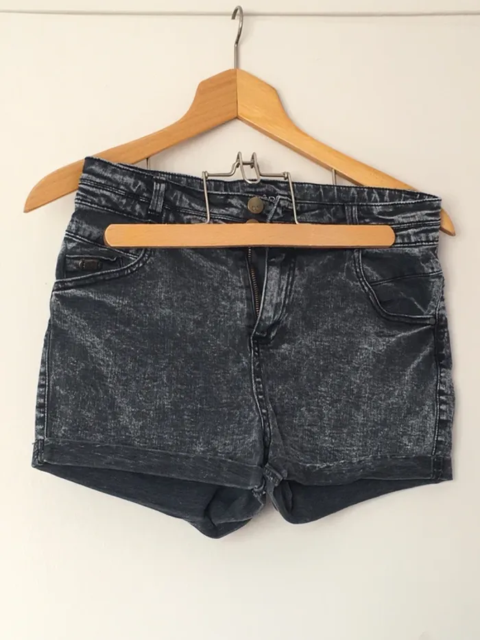 Short gris