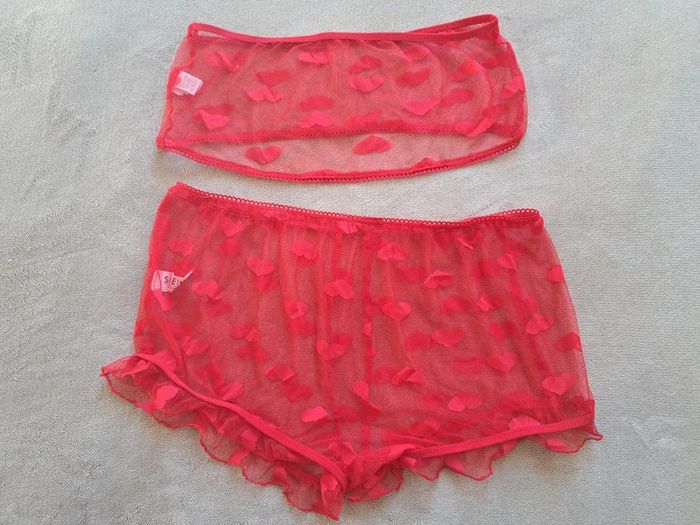 Lingerie ensemble