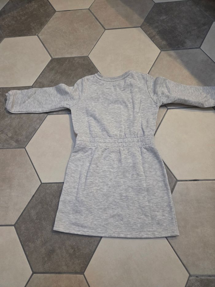 Robe kiabi 4 ans - photo numéro 5