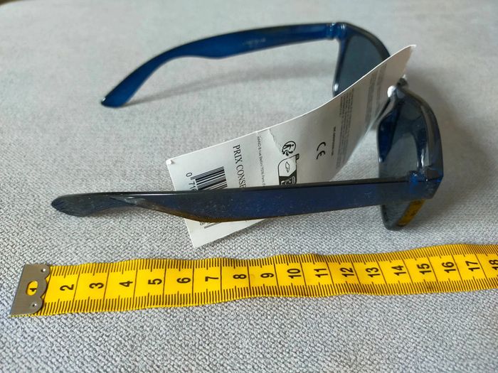 Lunettes de soleil noir bleu nuit – neuves avec étiquette - photo numéro 5