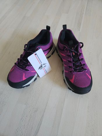 Chaussures de trekking randonnée
Marque Vertigo Fille 31 neuve