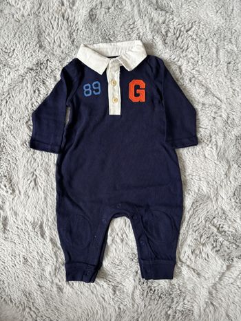 Combinaison bleu marine BabyGap taille 3/6 mois Très bon état
