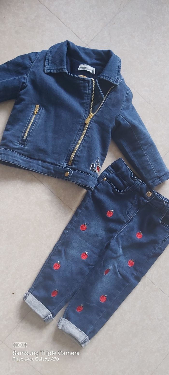 A vendre divers bébé fille poussette mobile chaussure vêtement - photo numéro 7