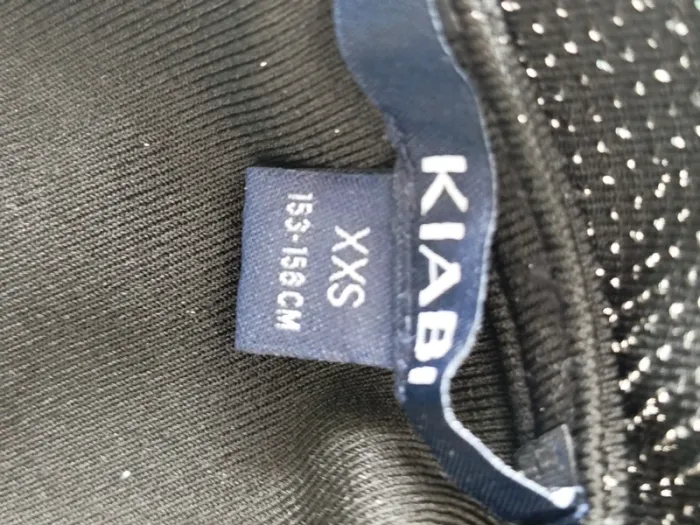 Magnifique robe noire paillettée argenté Kiabi taille XXS/12-13 ans - photo numéro 4