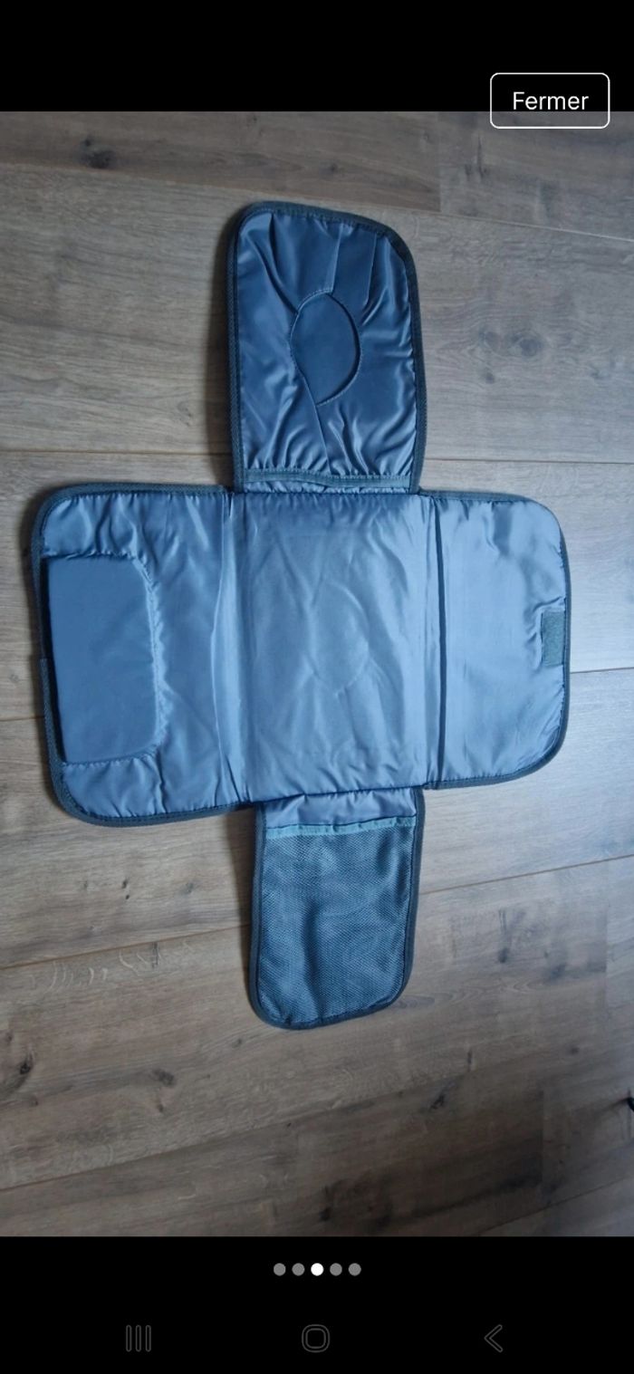 Vend tapis à langer - photo numéro 3