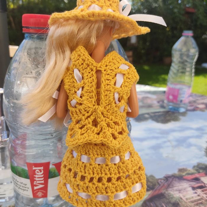 Vêtements pour Barbie 3 € - photo numéro 7