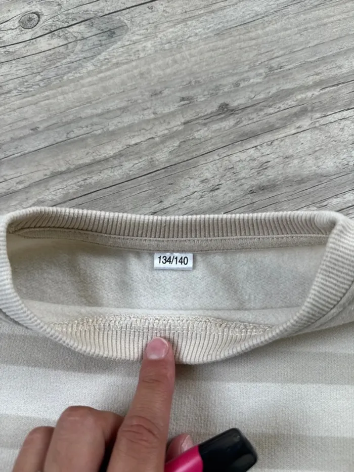 Lot de 2pulls Zeeman 134-140cm TBE taille 8-9ans - photo numéro 3