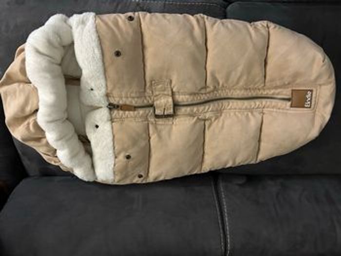 Chancelière  Élodie Détails