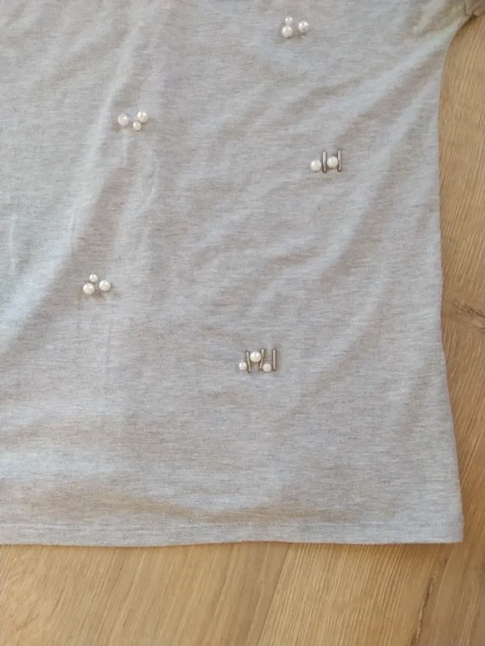Top avec perles Bréal 38 - photo numéro 2