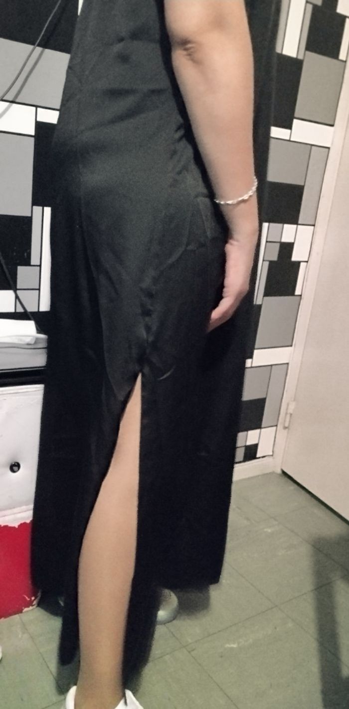 Robe longue noire - photo numéro 4