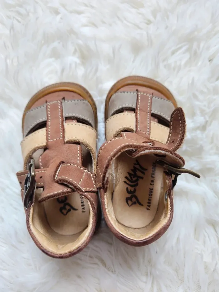 Chaussures taille 18 - photo numéro 4