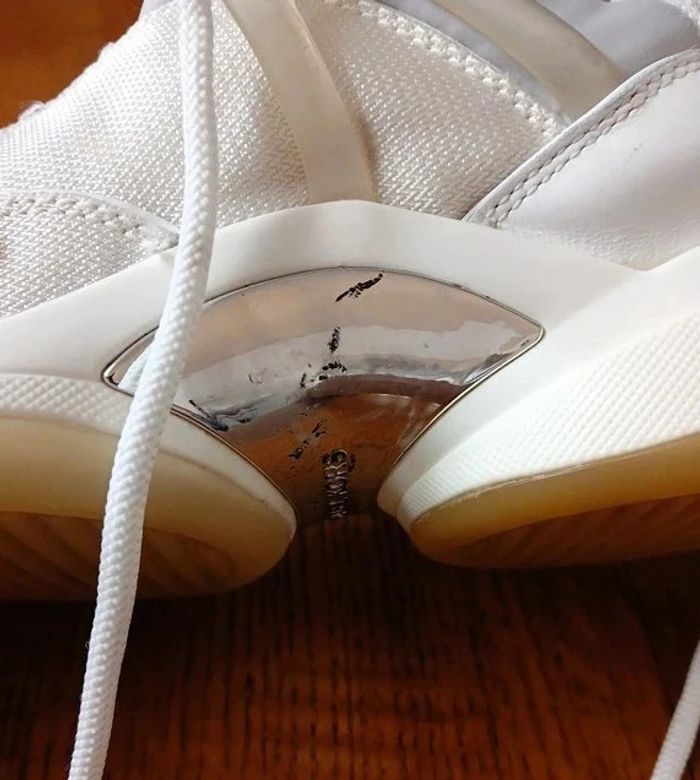 🖤 Baskets blanches Michael Kors – Taille 39 – Bon état - photo numéro 6