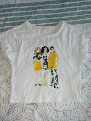 T-shirt manches courtes collection U 4 ans .