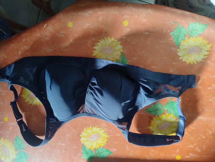 Brassière de sport bleue