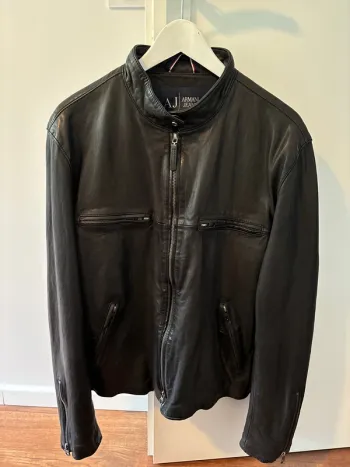 Blouson cuir Armani Jeans neuf luxe
