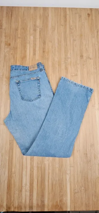 Levi's stretch mid-rise bootcut T: 42/44