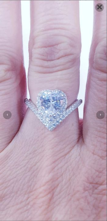 Superbe bague argent 925 et zyrconiums