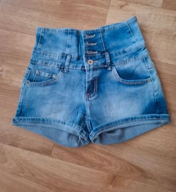 Short taille haute