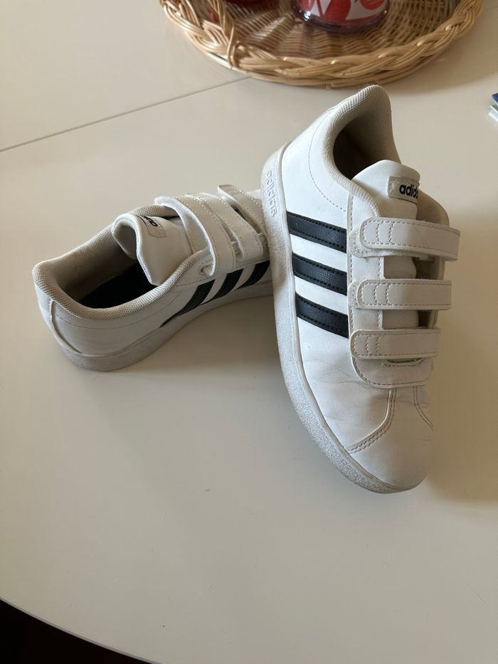 Adidas scratch blanches - photo numéro 2