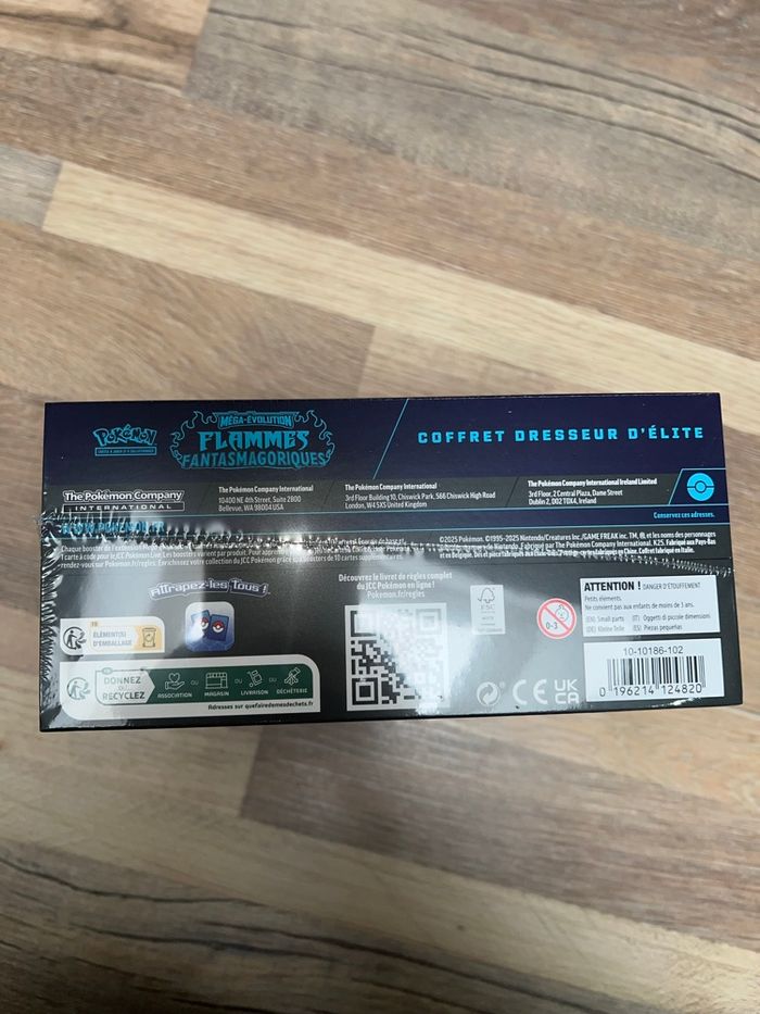 Etb Pokémon mega evolution 2 flammes fantasmagoriques avec défaut - photo numéro 6