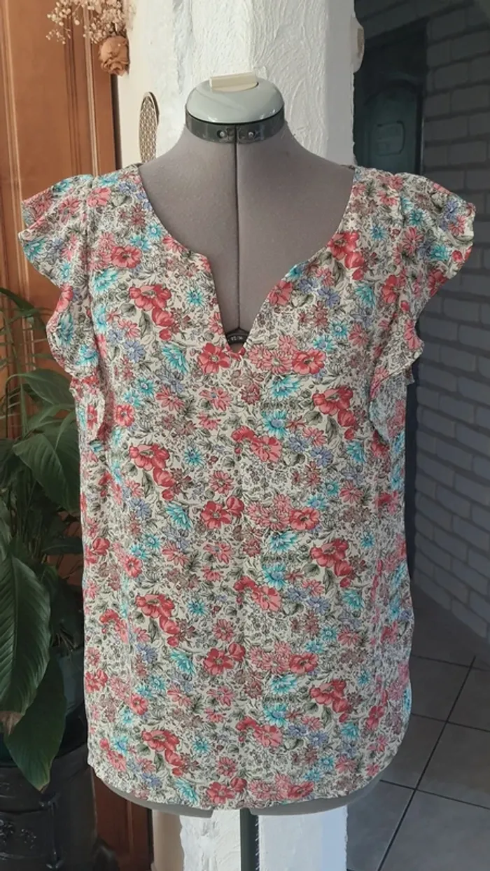 Blouse sans manche fleurie