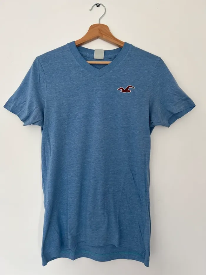 Tee-shirt col V femme Hollister - photo numéro 2