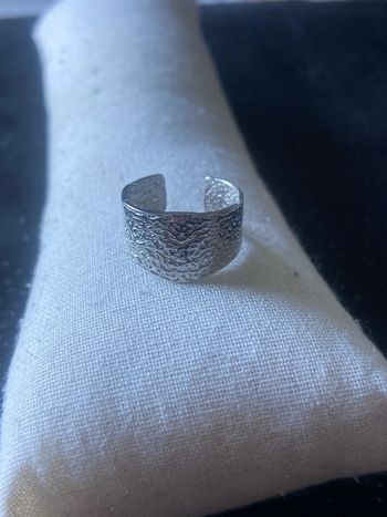 Bague argentée large inoxydable