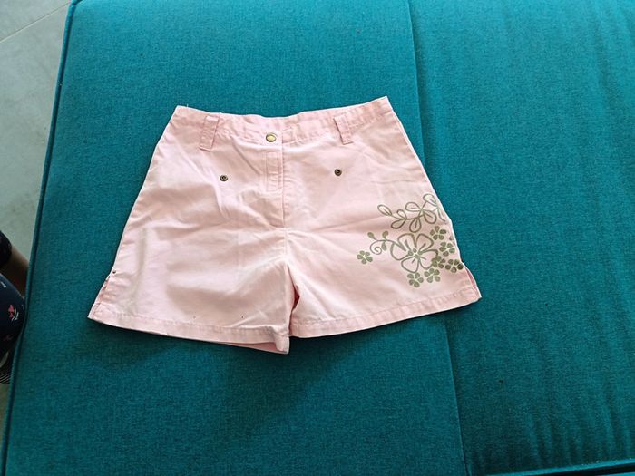Short rose 8 ans