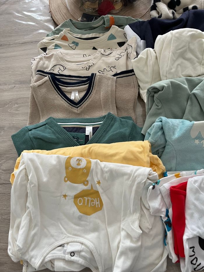 Lot vêtements garçon 23/24 mois - photo numéro 4