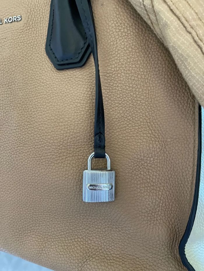 Sac Mickael Kors Mercer Large - État Quasi Neuf - photo numéro 3