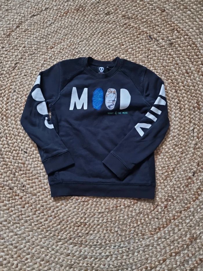 Sweat noir ikks 6 ans