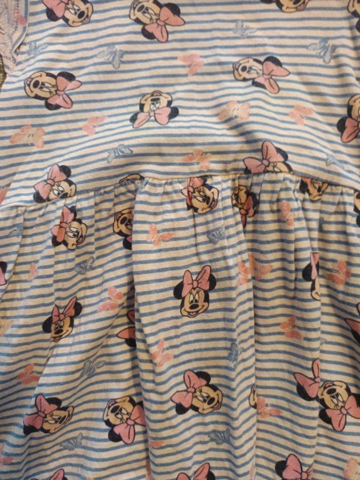 Lot vêtements fille Disney taille 3/4a - photo numéro 3
