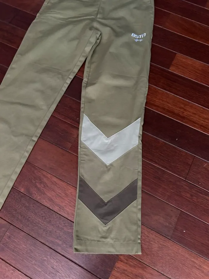Pantalon BSTN – Neuf, jamais porté - photo numéro 2