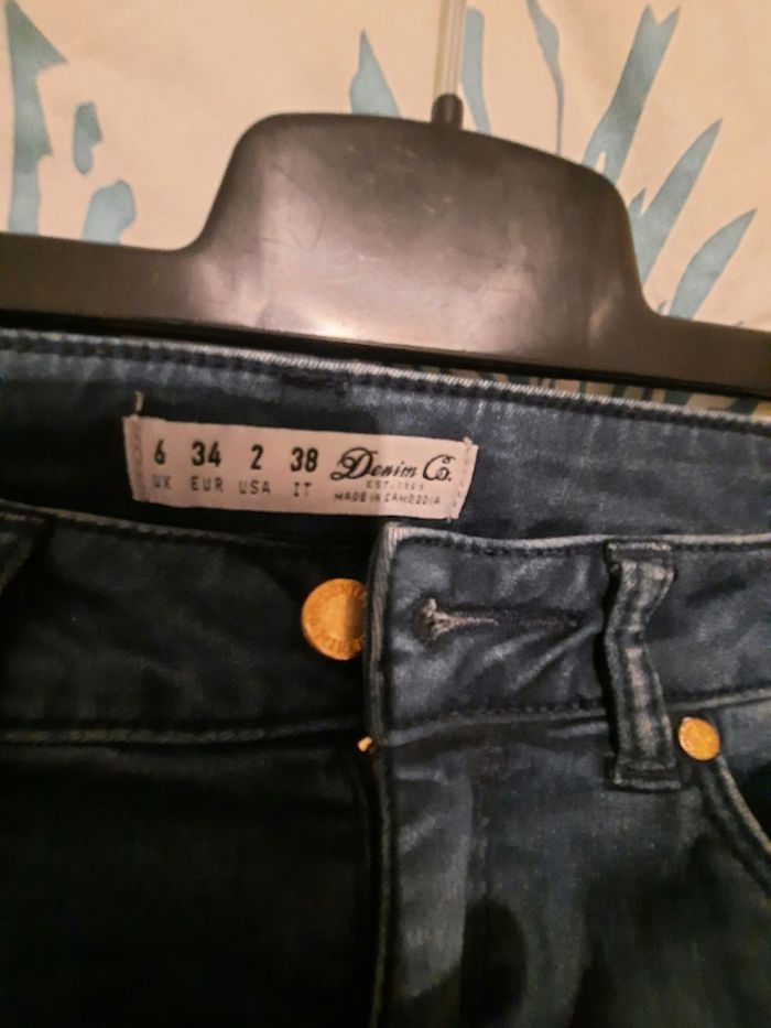 Vends jeans femme - photo numéro 3