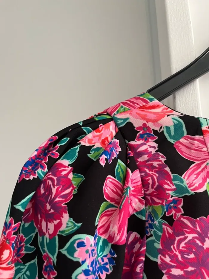 Haut crop top fleuri demi manches bouffantes Zara T34 très bon état - photo numéro 8