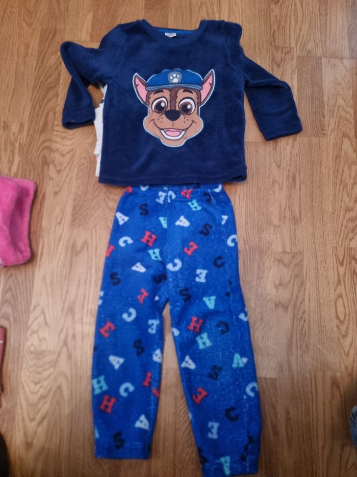 Lot pyjamas - photo numéro 4