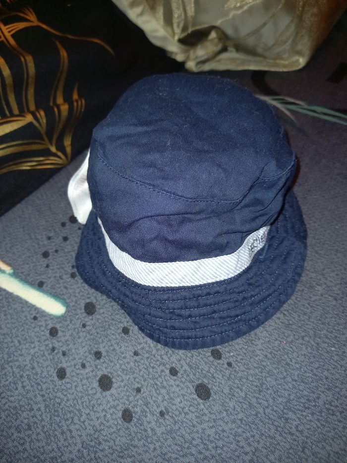 Chapeau réversible bleu marine 3/6 mois - photo numéro 2