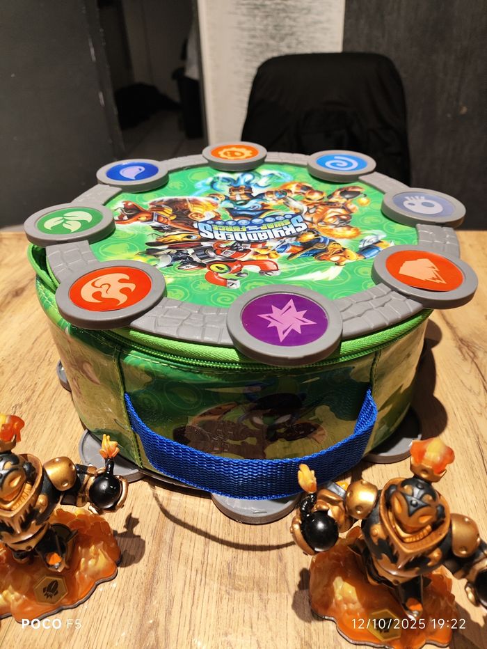 Lot de 10 Skylanders avec sac de rangement - photo numéro 4