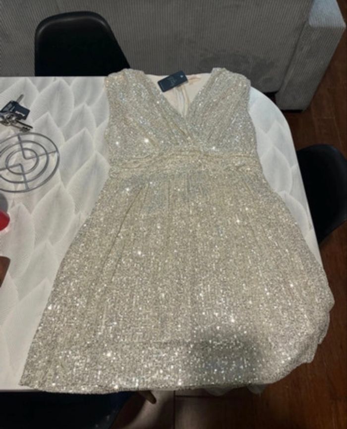 Robe à paillettes