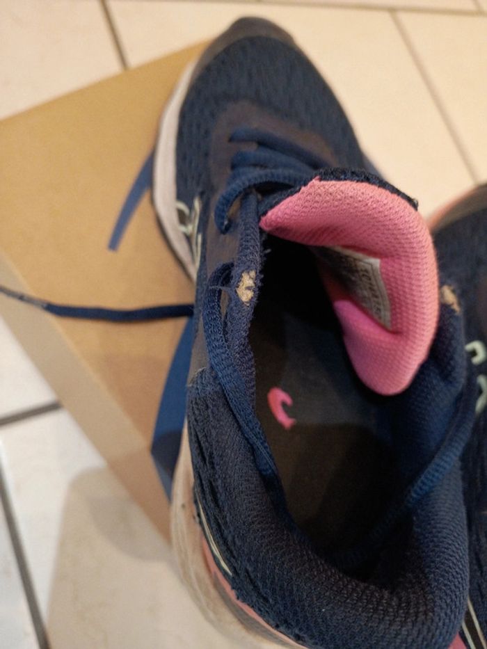 Baskets Asics GT-1000 taille 35,5 - photo numéro 11