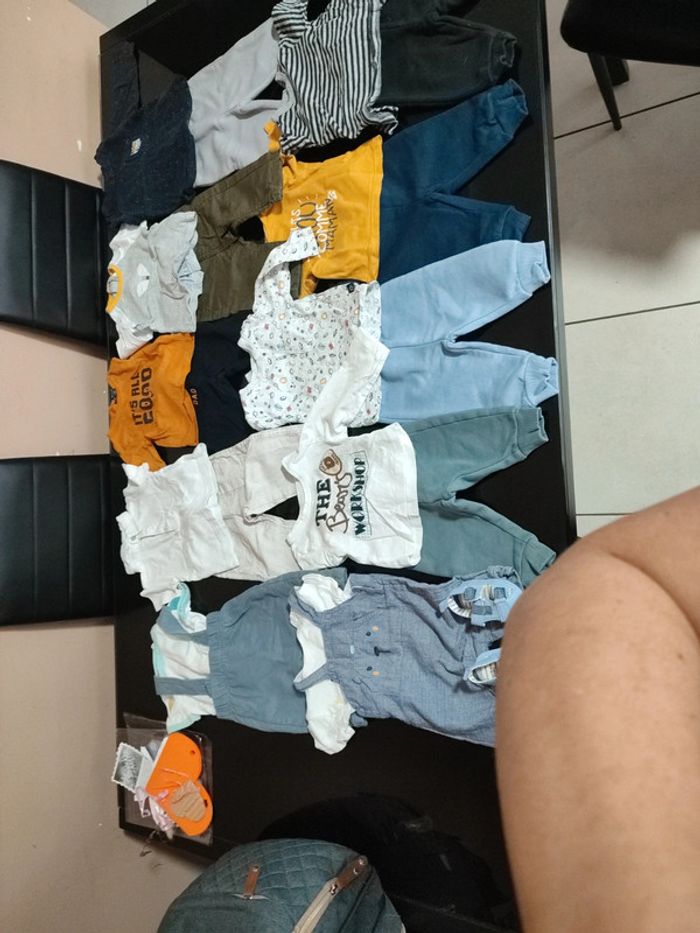 Lot ensemble 3 mois + sandale taille 16 neuves
