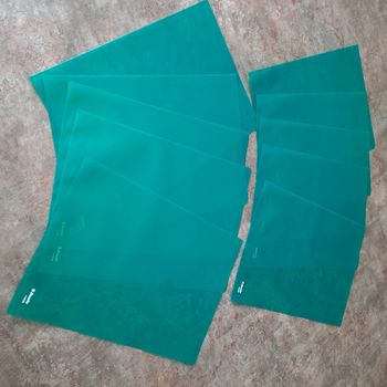 10 Pochettes vertes