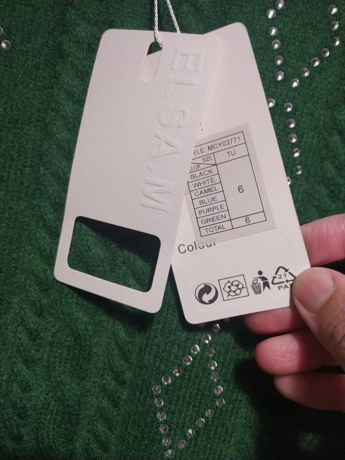 Pull à strass coupe loose taille unique neuf - photo numéro 4