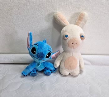 Lot peluche Stitch et Lapin crétin