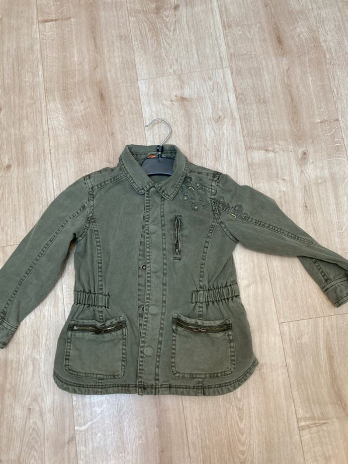 Veste tape à l’œil 4 ans