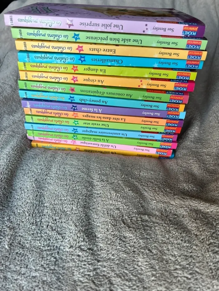 Lot de 15 livres enfant animaux magique chatons magiques et chiots magiques - photo numéro 10