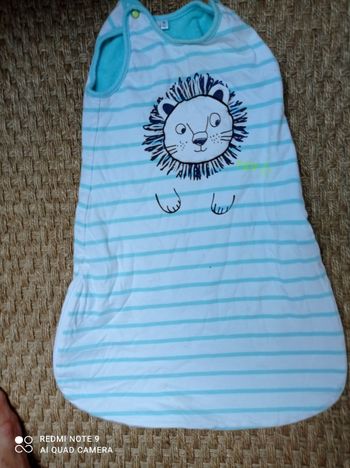 Gigoteuse réglable en 2 tailles légère