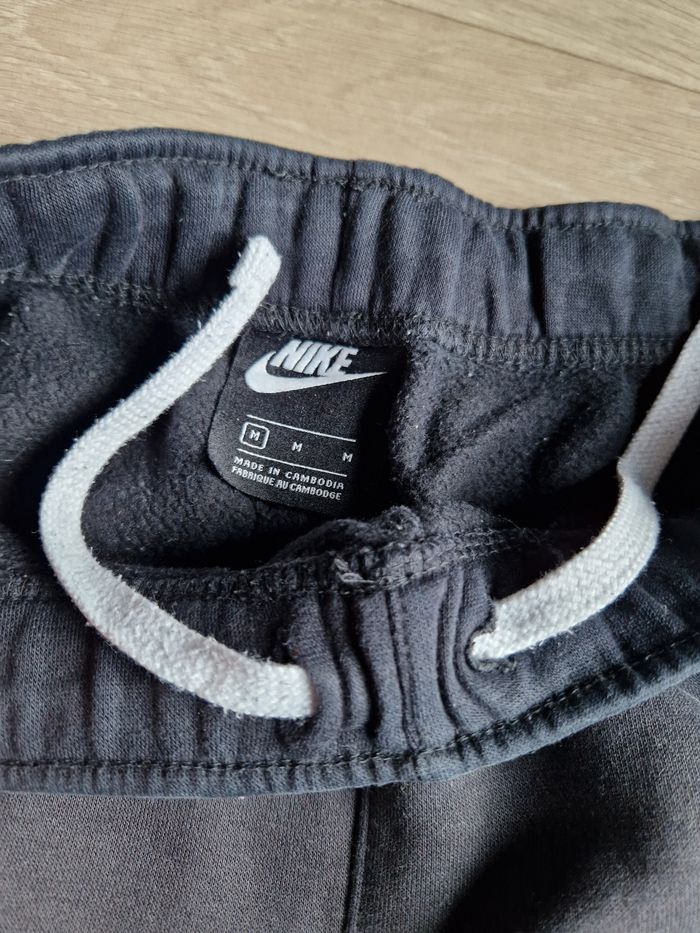 Jogging nike - photo numéro 3